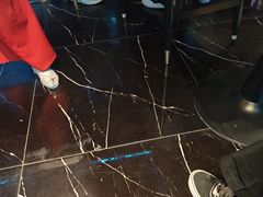 -屋有岛沉浸游戏旗舰店(中山公园店)