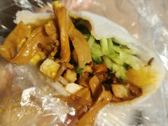 -老王芙蓉蛋卷饼(万达店)