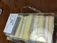 -blt精品超市(杭州城西银泰店)