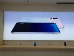 -华为授权体验店(万航渡路)