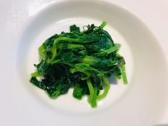 鸡油豌豆尖-鲤院·新中式美学·庭院餐厅(夫子庙店)