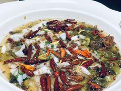-江渔儿酸菜鱼专门店(明珠广场店)