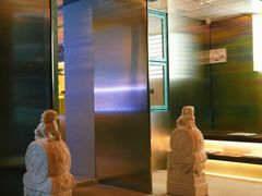 门面-白仁仔· 活烤海鲜 宵夜(豫园店)