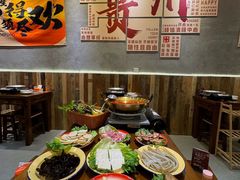 -黔多多贵州地摊火锅(木古地铁站店)