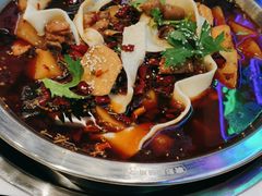 -晓彭肥肠鸡·泡椒鸡火锅(水木天地店)