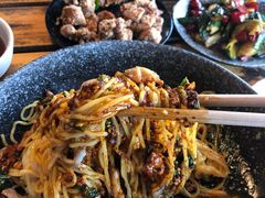 麻辣嫩鸡面-千金一碗·宝岛一村(韩国街店)