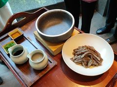 石锅米汤拌秋茄-湖滨28中餐厅·西湖宴·杭州君悦酒店