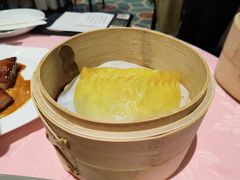 鱼翅灌汤饺-誉八仙酒楼(静安大悦城店)