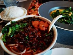 小锅米线-半山腰·云南菜(侨福芳草地店)