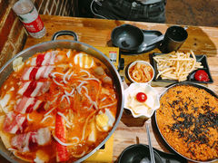 -辛明堂洞韩式芝士年糕火锅(万达店)