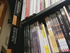 -西西弗书店&矢量咖啡(凯德晶萃广场店)