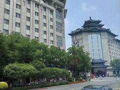 -西安钟楼北大街希尔顿欢朋酒店