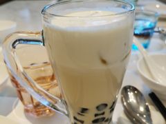 -港丽餐厅(高德置地店)