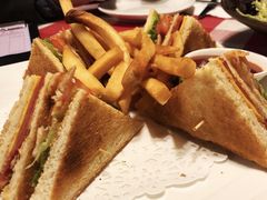 -阿妮叶李(光谷世界城店)