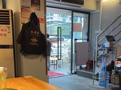 -乐闹闹重庆火鍋(民治店)