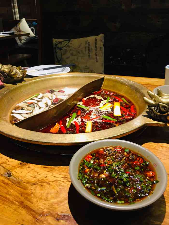 川坝子成都老火锅(江汉路店)-"值得推荐的火锅店超级满意啦,口味很好