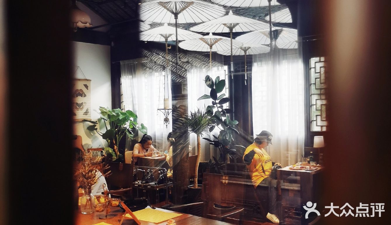 在这样的咖啡馆里感受着古今中外