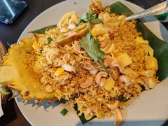 -大头虾越式风味餐厅(光明广场店)