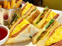 公司三文治伴薯条-翠華餐廳(浦东机场T1店)