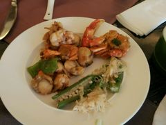 -东方红海鲜百汇(国际大厦店)