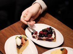 莓果塔-black rainbow coffee