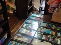 -钟书阁(松江泰晤士小镇店)