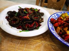 -江城燕子大排档(江汉路步行街店)