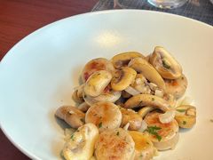 -MONICH牛排融合餐厅(和义大道购物中心店)