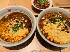 -呼啦面馆·头牌豌杂面(珠江国际B区店)