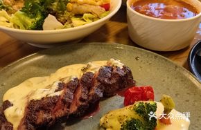 Green Sichuan Pepper Angus Eye Fillet