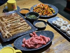-喝丢一只鞋·东北烤肉·烧烤·铜火锅(童卫路店)