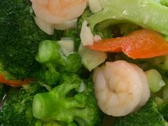 西兰花虾仁-溢心园香河肉饼总店