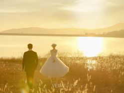 -至臻微拉婚纱摄影