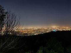 -鬼笑石后山停车场
