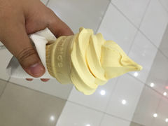 布丁圆筒-麦当劳(欧亚卖场店)