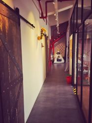 摄影棚走廊-热靴映画儿童摄影工作室(绍兴水街壹号文创园店)