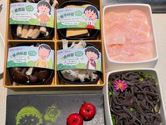 -海底捞火锅鲜切牛肉主题店(长寿路店)