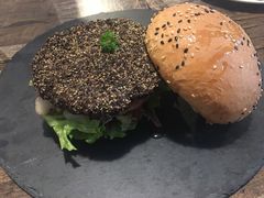 -HIGH FIVE哈福手工汉堡(桂林路店)