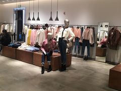 -URBAN REVIVO(西安Momopark店)