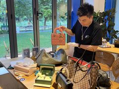 -聚云奢二手奢侈品黄金手表包包回收·中古店(上海店)