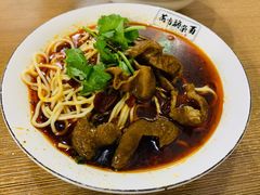 -八一路好吃街(雨田商务大厦店)