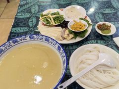 -桥香园云南过桥米线(金马碧鸡店)