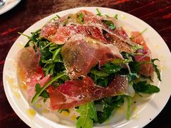 芝麻菜沙拉-羽深肉铺 Steak & Wine