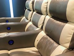 -至潮影城(庆春路锦和大厦店)