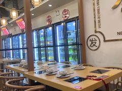 -杨老板·海鲜集市火锅·鲜切牛肉(中防万宝店)