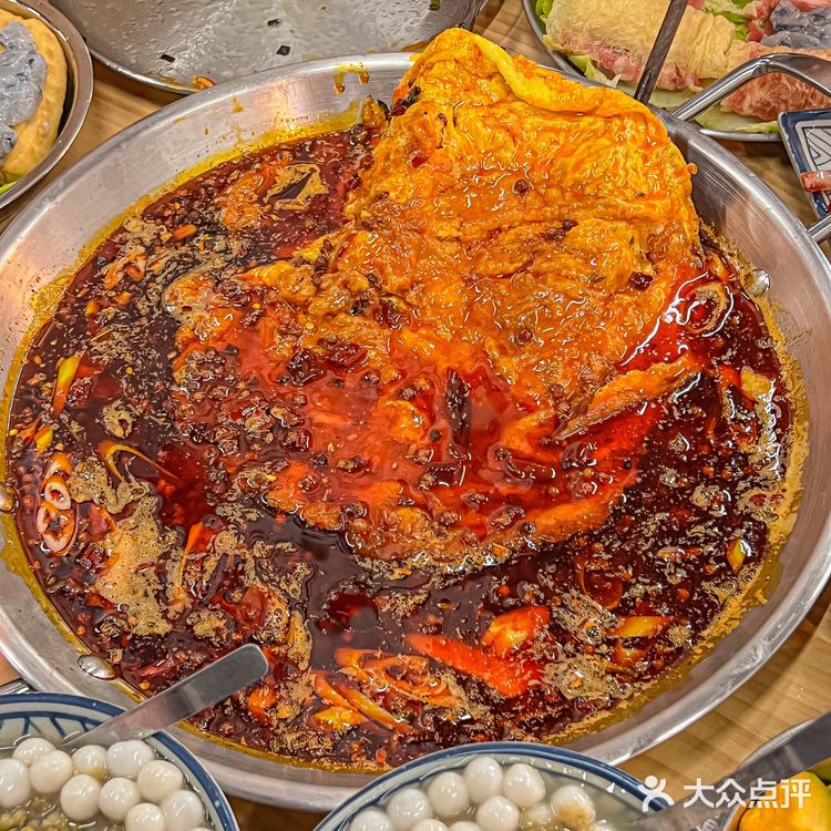 坐穿半个武汉就为了一碗绿豆冰汤圆！好清爽