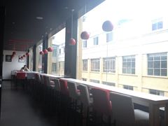 休闲餐厅临窗吧台-兄弟尚品星派休闲茶餐厅