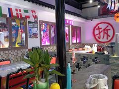 -马路牙子烧烤音乐酒馆(望京店)