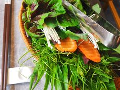 蔬菜拼-野山舂·贵州现舂酸汤牛肉(民生路店)