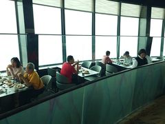 -亚洲国际大酒店·云顶阁旋转自助餐厅